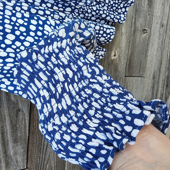 Eloquii Elements Blue & White Blouse Size 18/20 - Picture 3 of 9